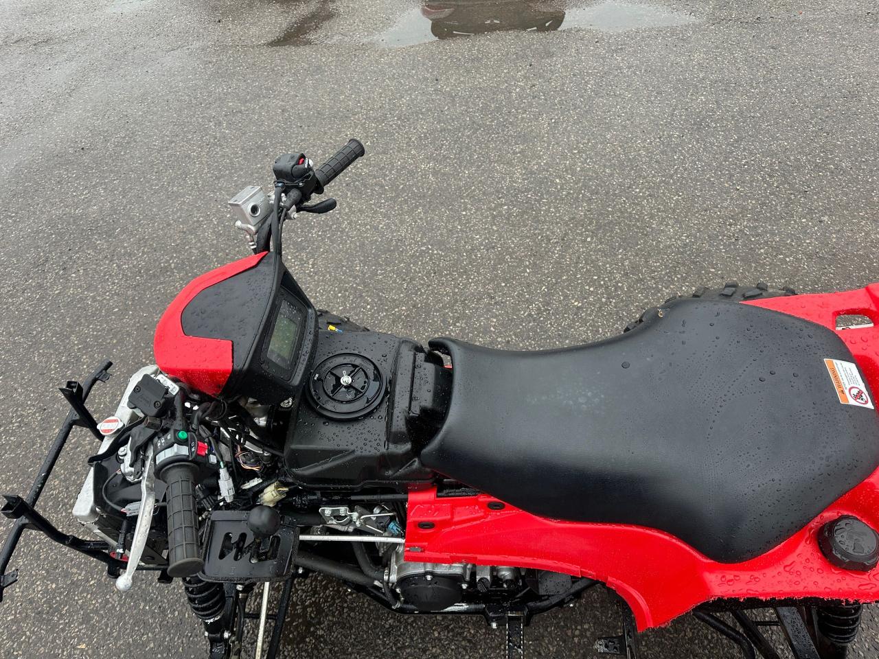 2022 Suzuki KingQuad 750 XP, WINCH, 4X4, LOW KMS, THEFT RECOVERY - Photo #10