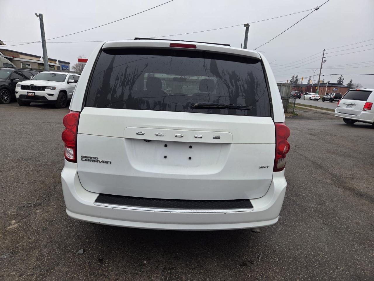 2015 Dodge Grand Caravan SXT, ALLOYS, 7 PASSENGER, ONLY 167KMS, CERTIFIED - Photo #4