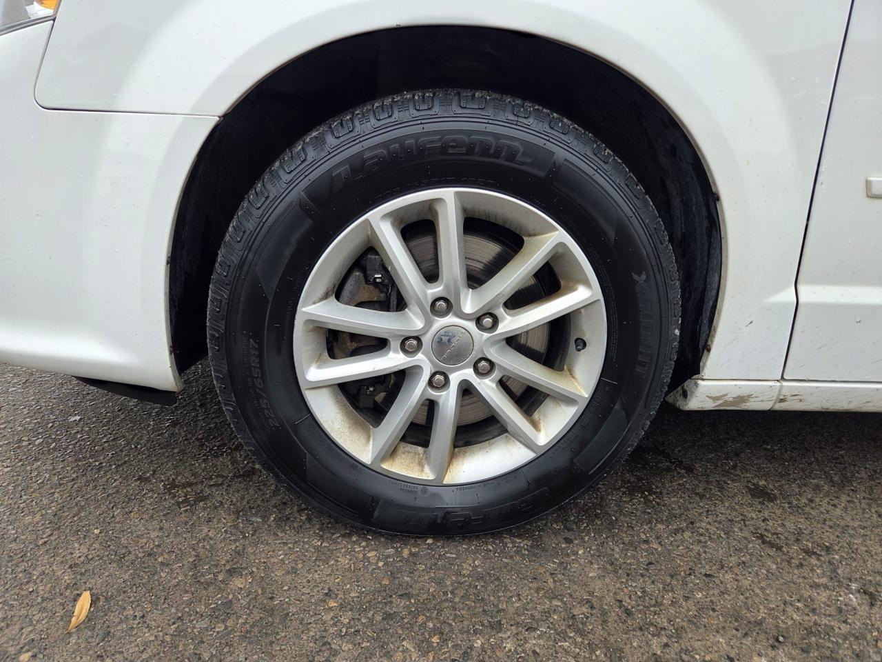 2015 Dodge Grand Caravan SXT, ALLOYS, 7 PASSENGER, ONLY 167KMS, CERTIFIED - Photo #11