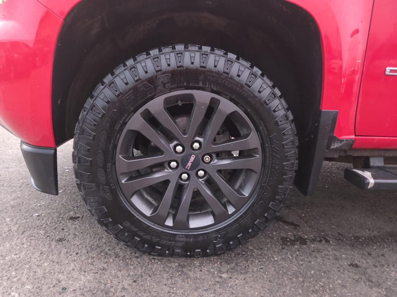 2018 GMC Canyon 2WD SLT, CREW CAB, SHORT BOX, DIESEL, CERTIFIED - Photo #11