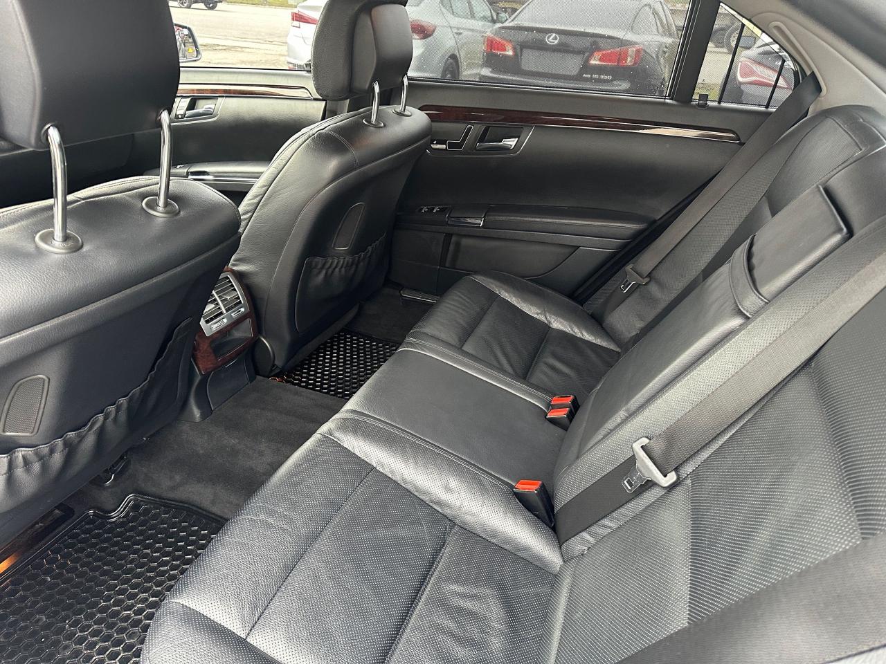 2012 Mercedes-Benz S-Class S 550, 4MATIC, LOADED, V8, AS IS SPECIAL - Photo #15