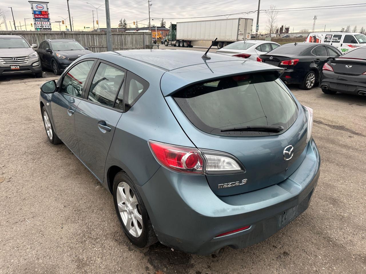 2011 Mazda MAZDA3 GX, AUTO, SEDAN, ALLOYS, ONLY 135KMS, CERTIFIED Photo2