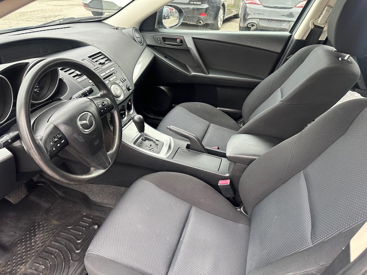 2011 Mazda MAZDA3 GX, AUTO, SEDAN, ALLOYS, ONLY 135KMS, CERTIFIED - Photo #12