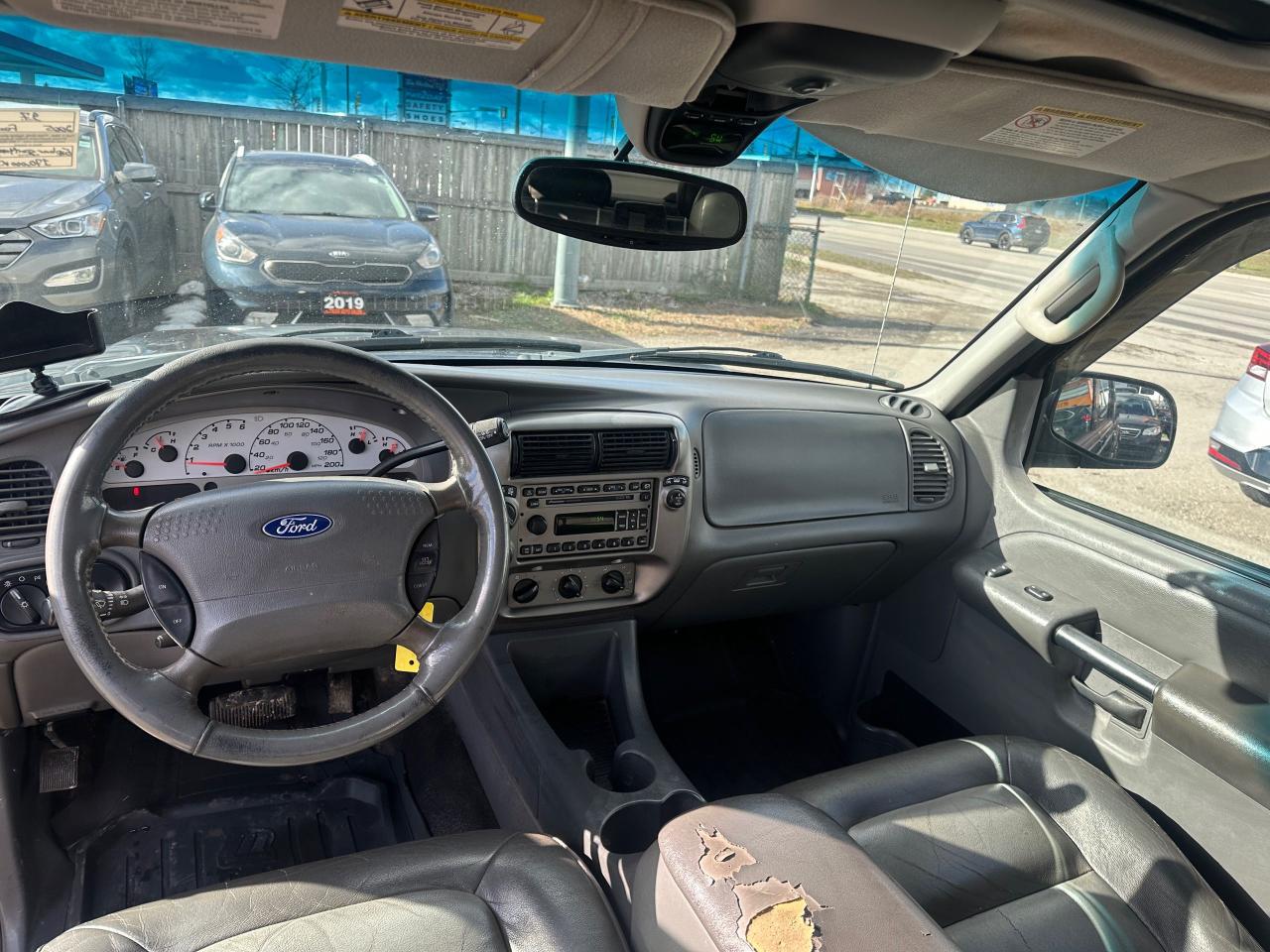 2005 Ford Explorer Sport Trac XLT, LEATHER, 4X4, CREW CAB, GREAT SHAPE, CERT - Photo #15