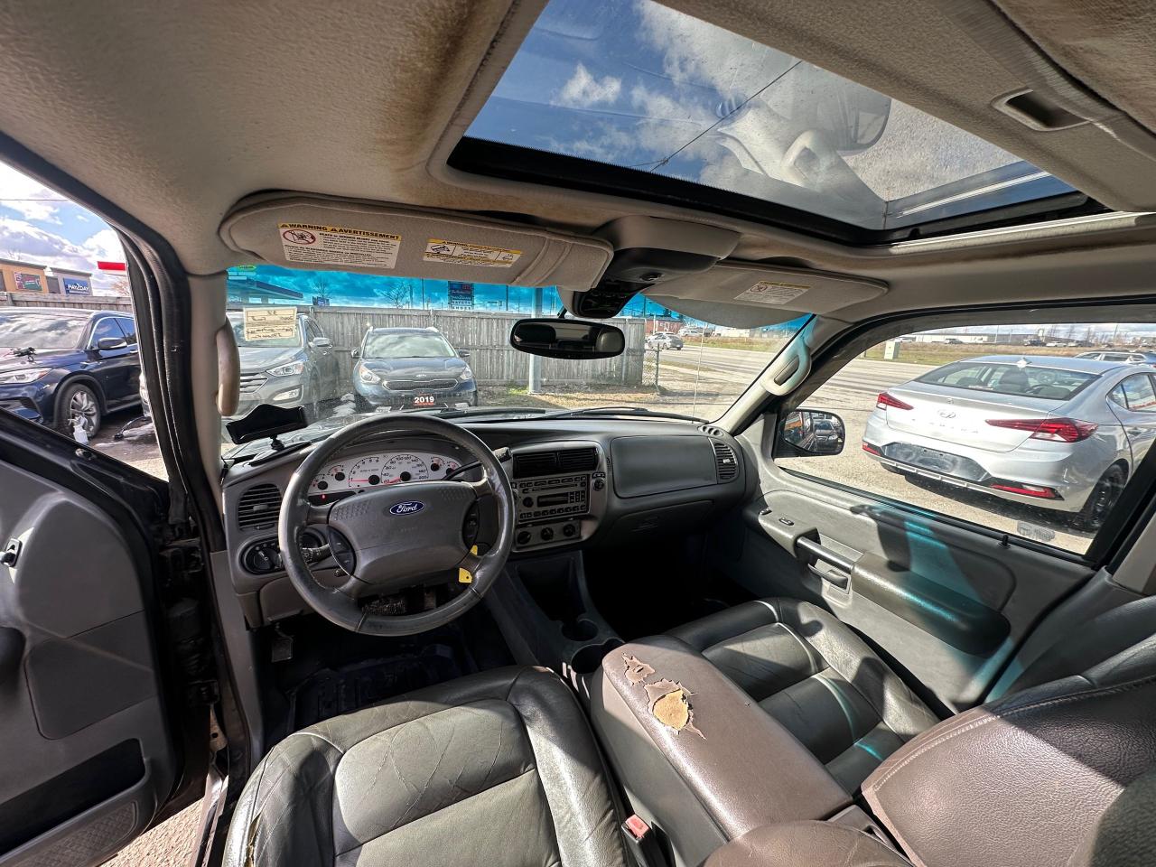 2005 Ford Explorer Sport Trac XLT, LEATHER, 4X4, CREW CAB, GREAT SHAPE, CERT - Photo #14