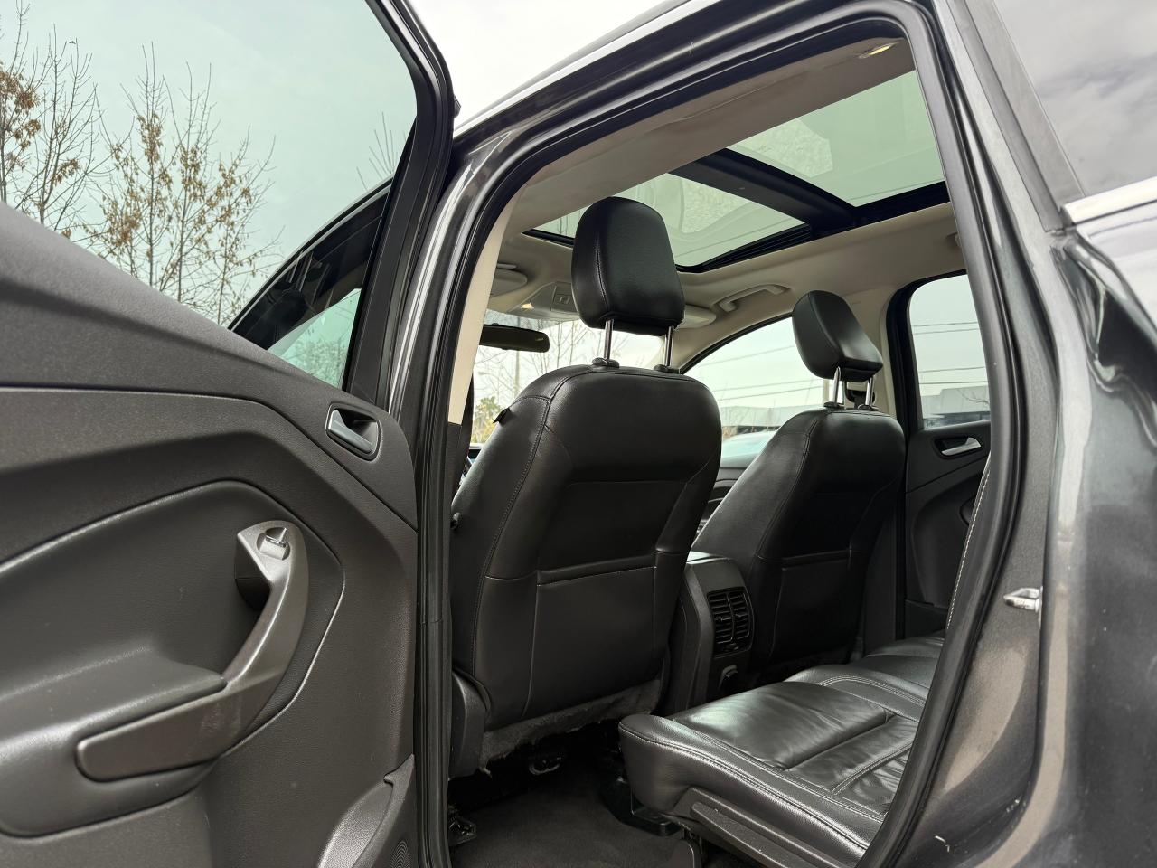 2018 Ford Escape SEL 4WD *SAFETY INCL*SEL AWD*FINANCING AVAIL* - Photo #15