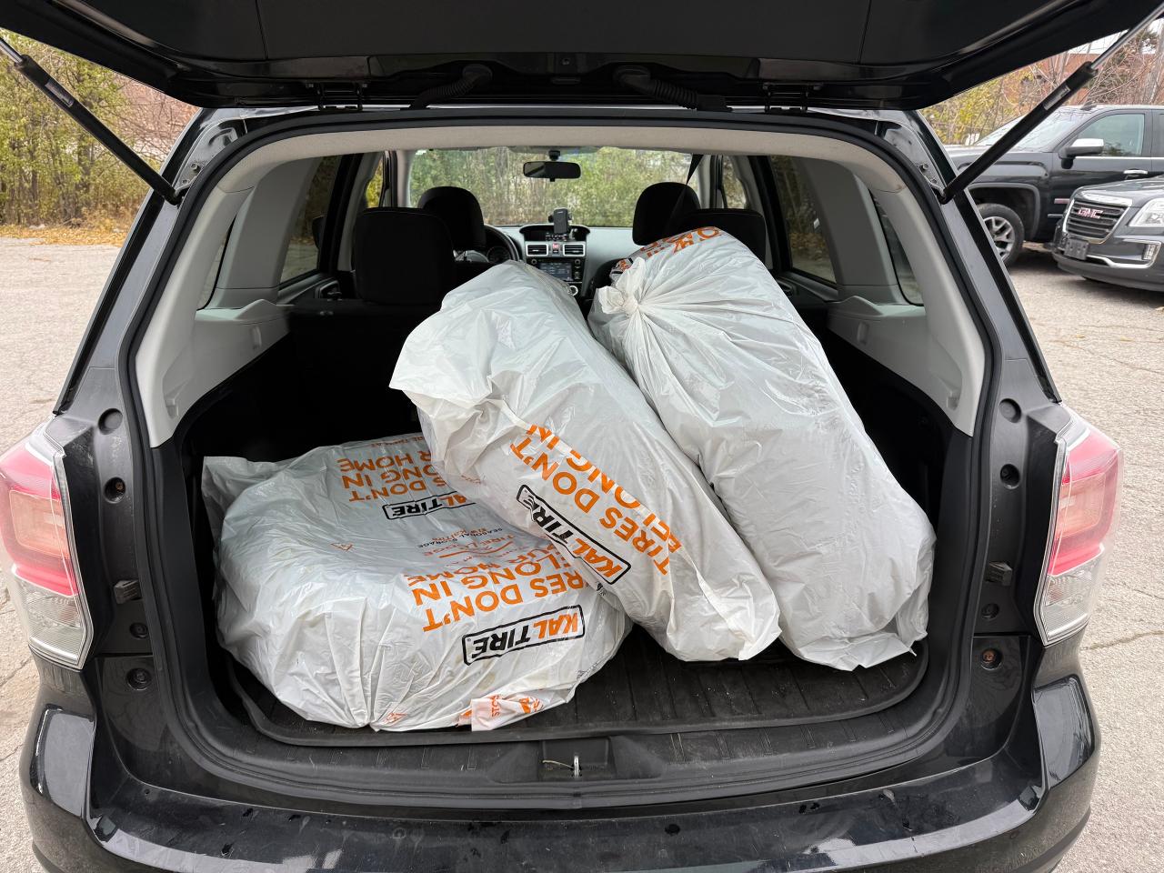 2017 Subaru Forester 2.5i Convenience *CLEAN CARFAX*SAFETY INCL* - Photo #5