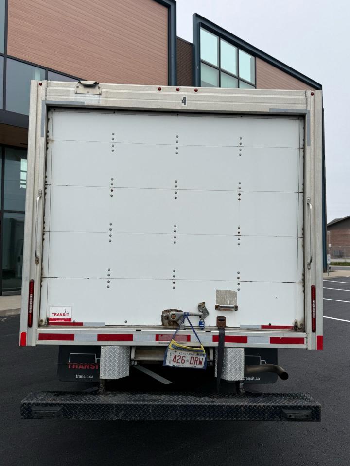 2020 GMC Savana 3500 Cube - Photo #6