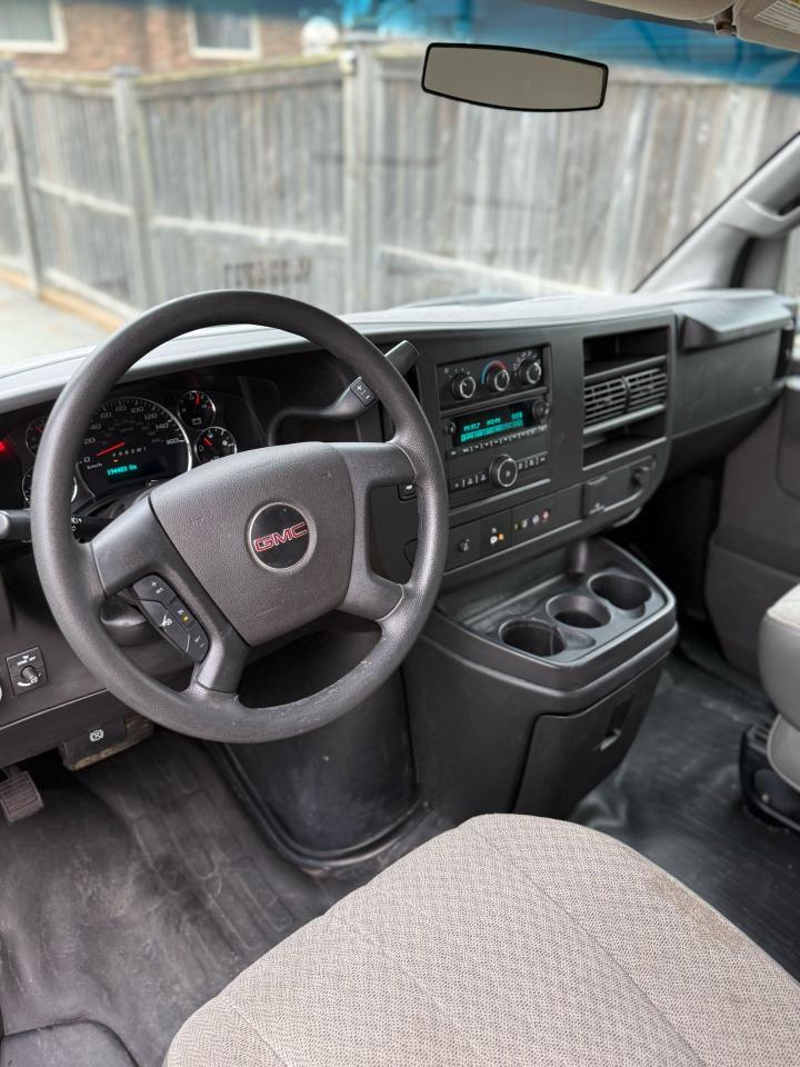 2020 GMC Savana 3500 Cube - Photo #16