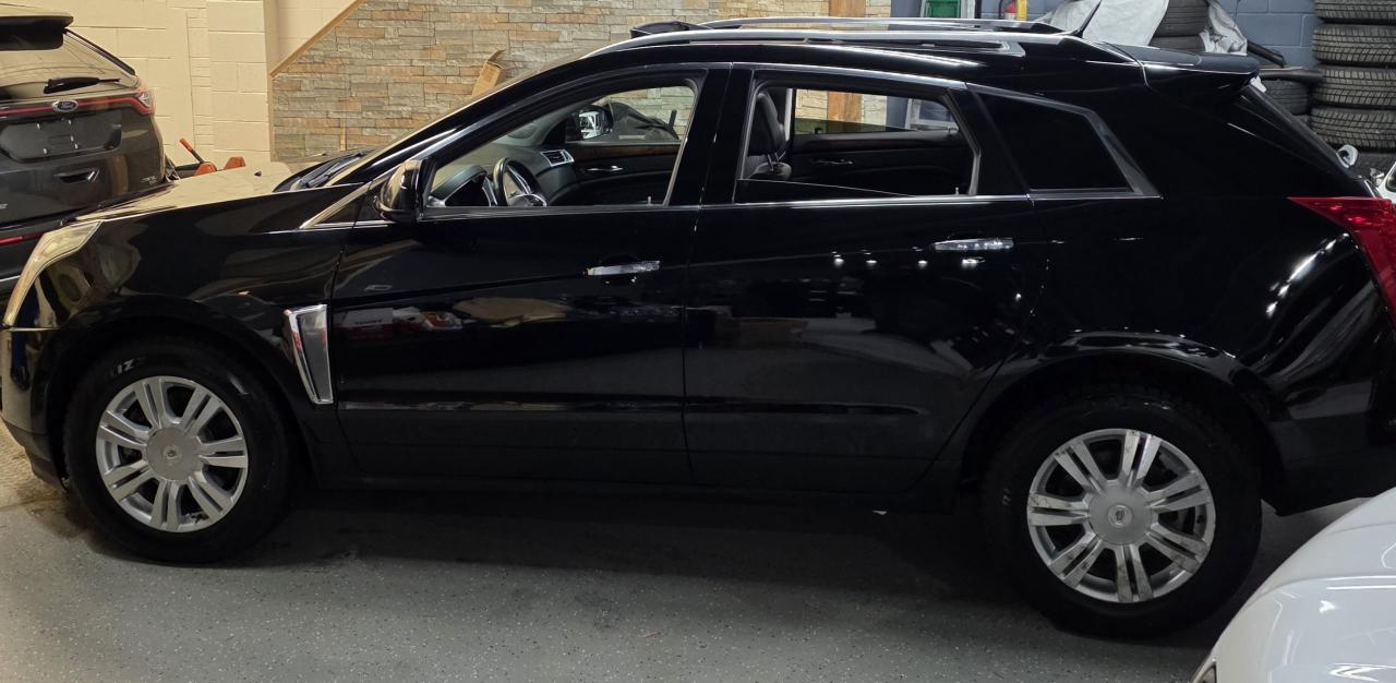 2014 Cadillac SRX Luxury Package - Photo #2