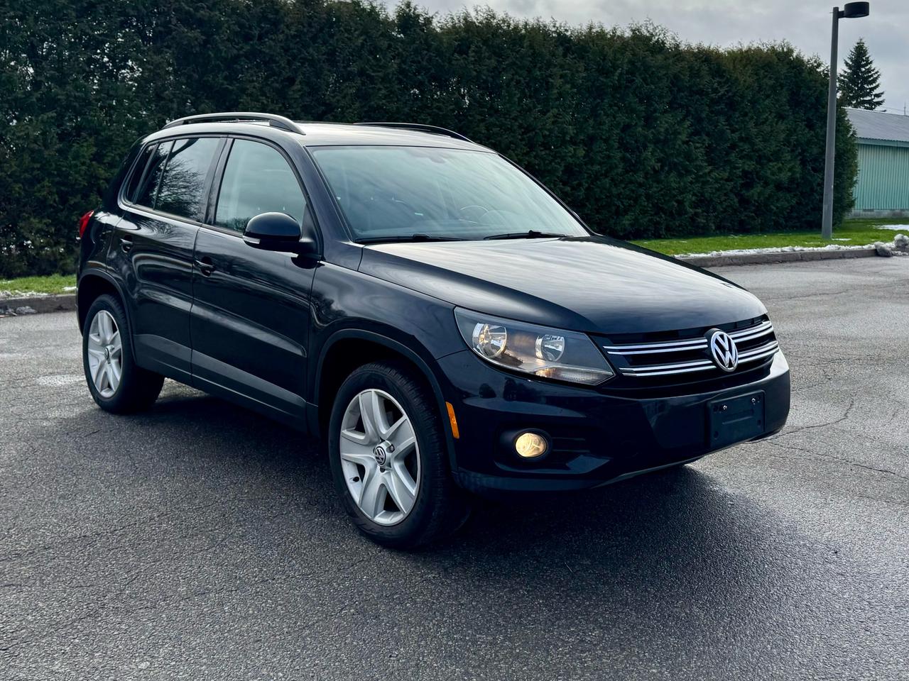2016 Volkswagen Tiguan 2.0L AWD Comfortline - Photo #1