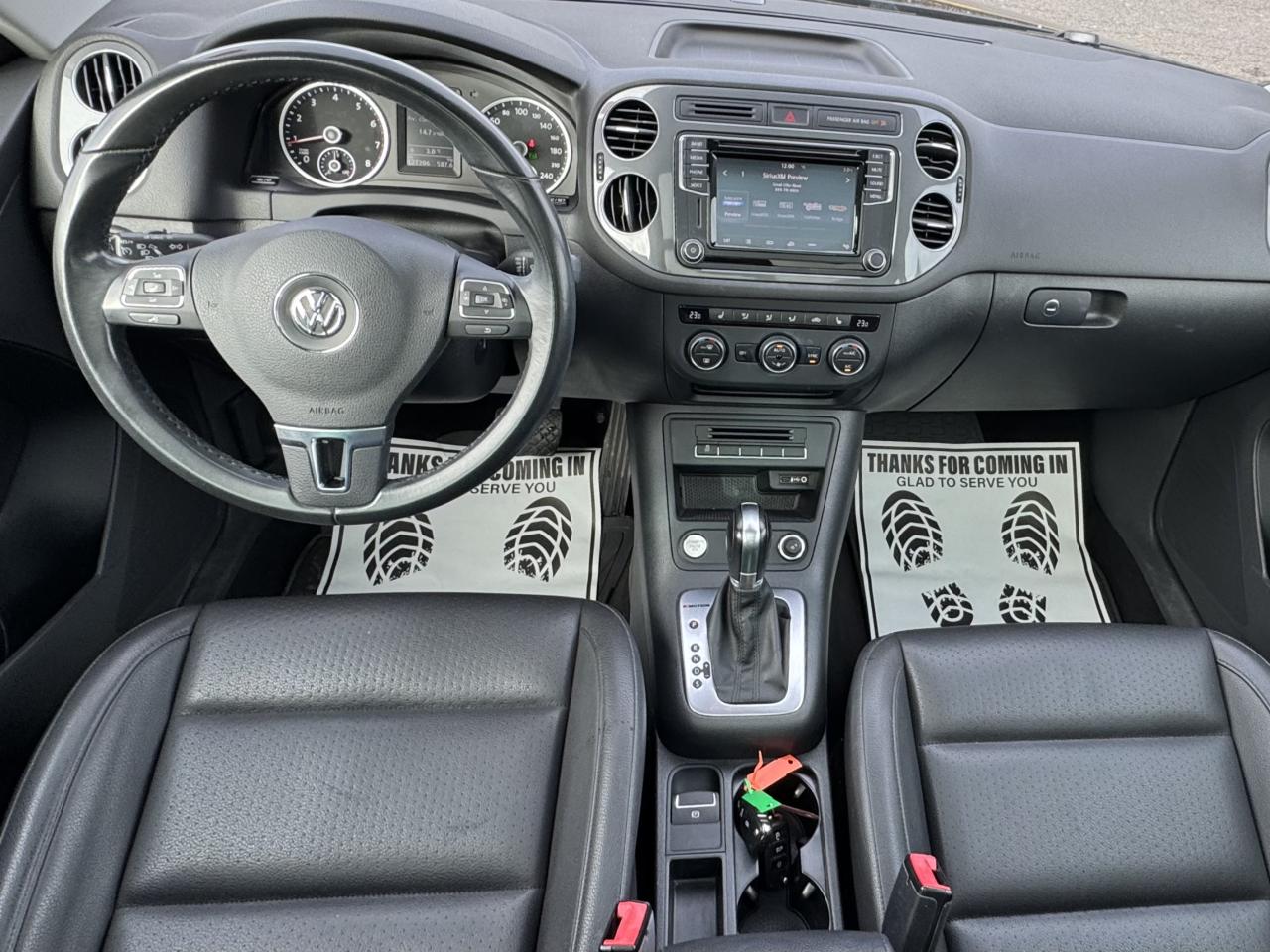 2016 Volkswagen Tiguan 2.0L AWD Comfortline Photo2