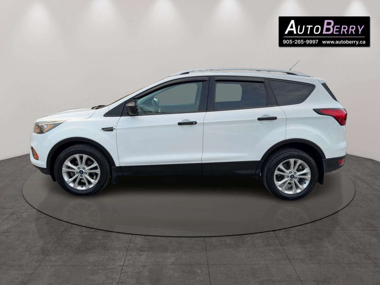 2019 Ford Escape S FWD Photo4