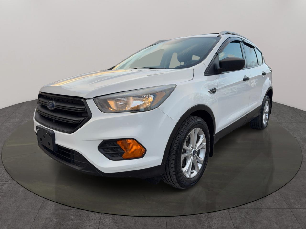 2019 Ford Escape S FWD Photo3