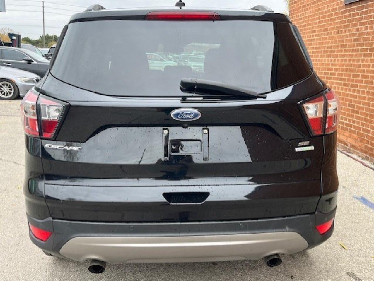2017 Ford Escape FWD 4dr SE Photo