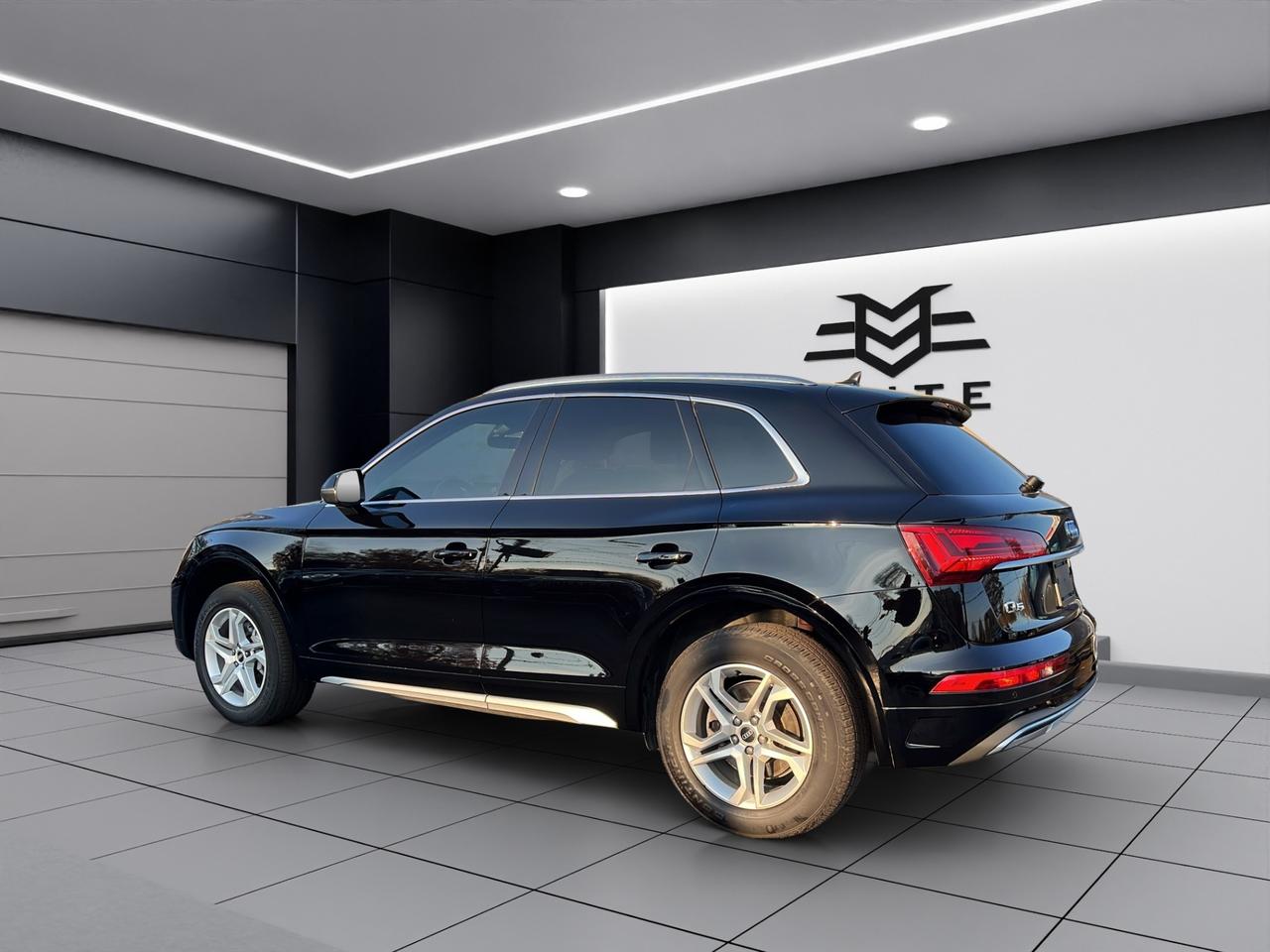 2021 Audi Q5 QUATTRO - REVERSE CAMERA - LEATHER - AWD !!! Photo4