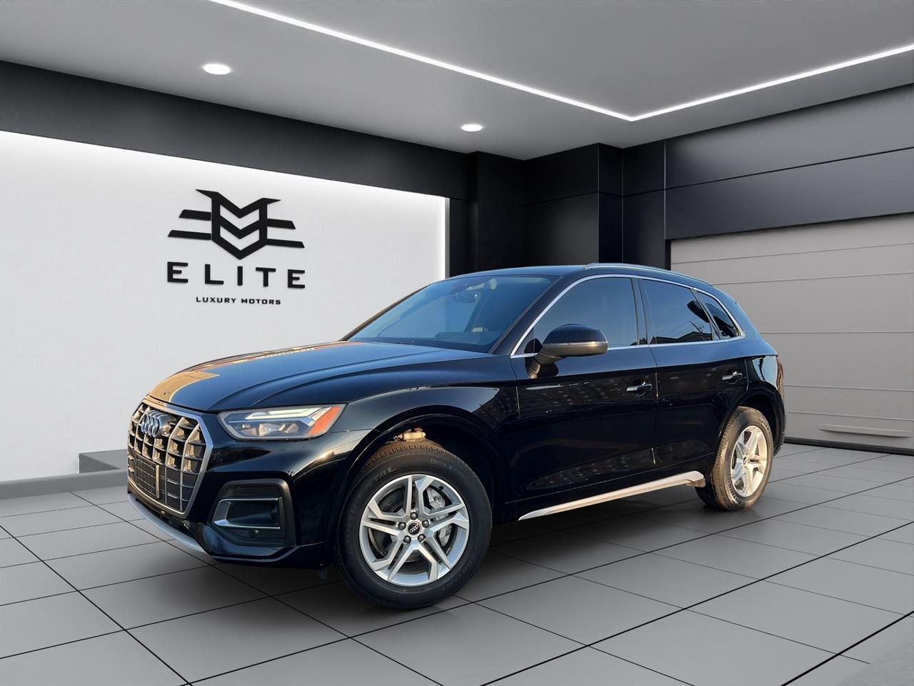 2021 Audi Q5 QUATTRO - REVERSE CAMERA - LEATHER - AWD !!! Photo2