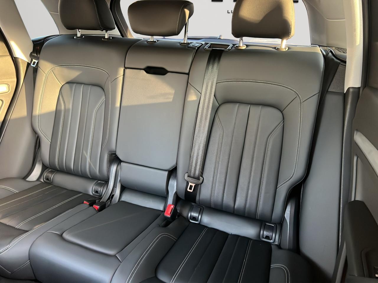 2021 Audi Q5 QUATTRO - REVERSE CAMERA - LEATHER - AWD !!! Photo