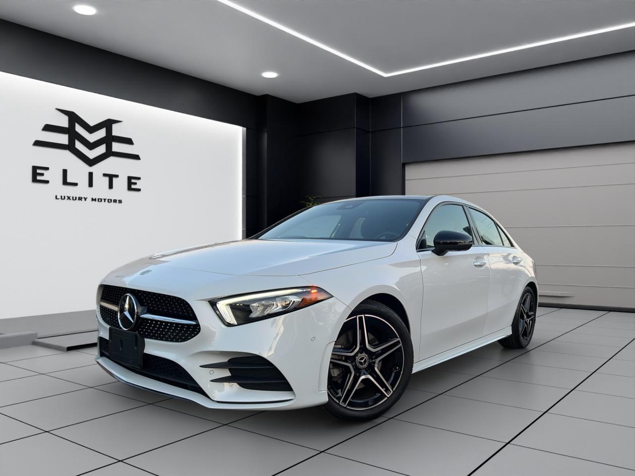 2022 Mercedes-Benz A-Class A 220 4MATIC-AMG PKG-NAVIGATION-TWO SETS OF KEYS !! Photo