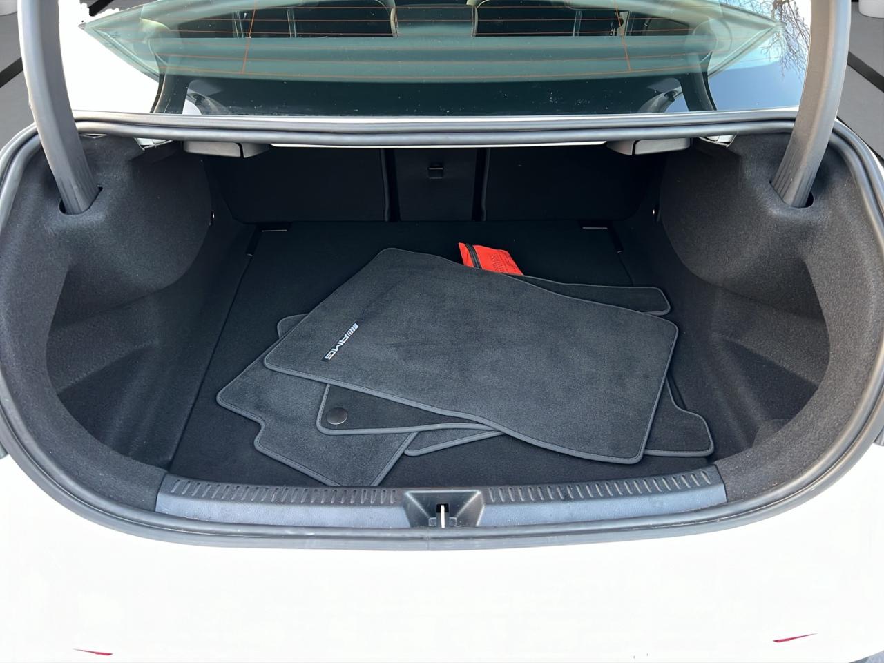 2022 Mercedes-Benz A-Class A 220 4MATIC-AMG PKG-NAVIGATION-TWO SETS OF KEYS !! Photo