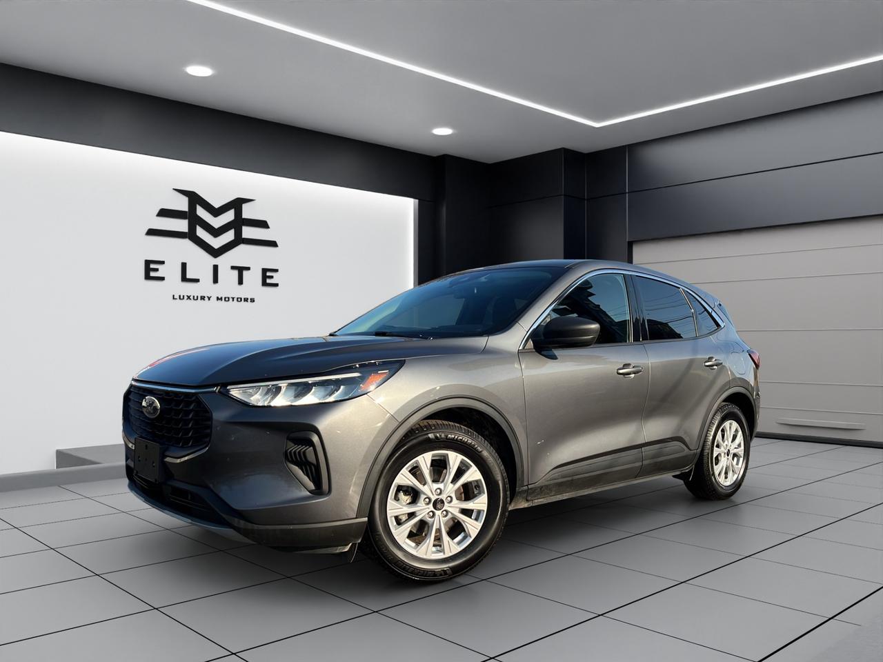 2023 Ford Escape ACTIVE - Blind Spot Monitor - Reverse Camera !!! Photo