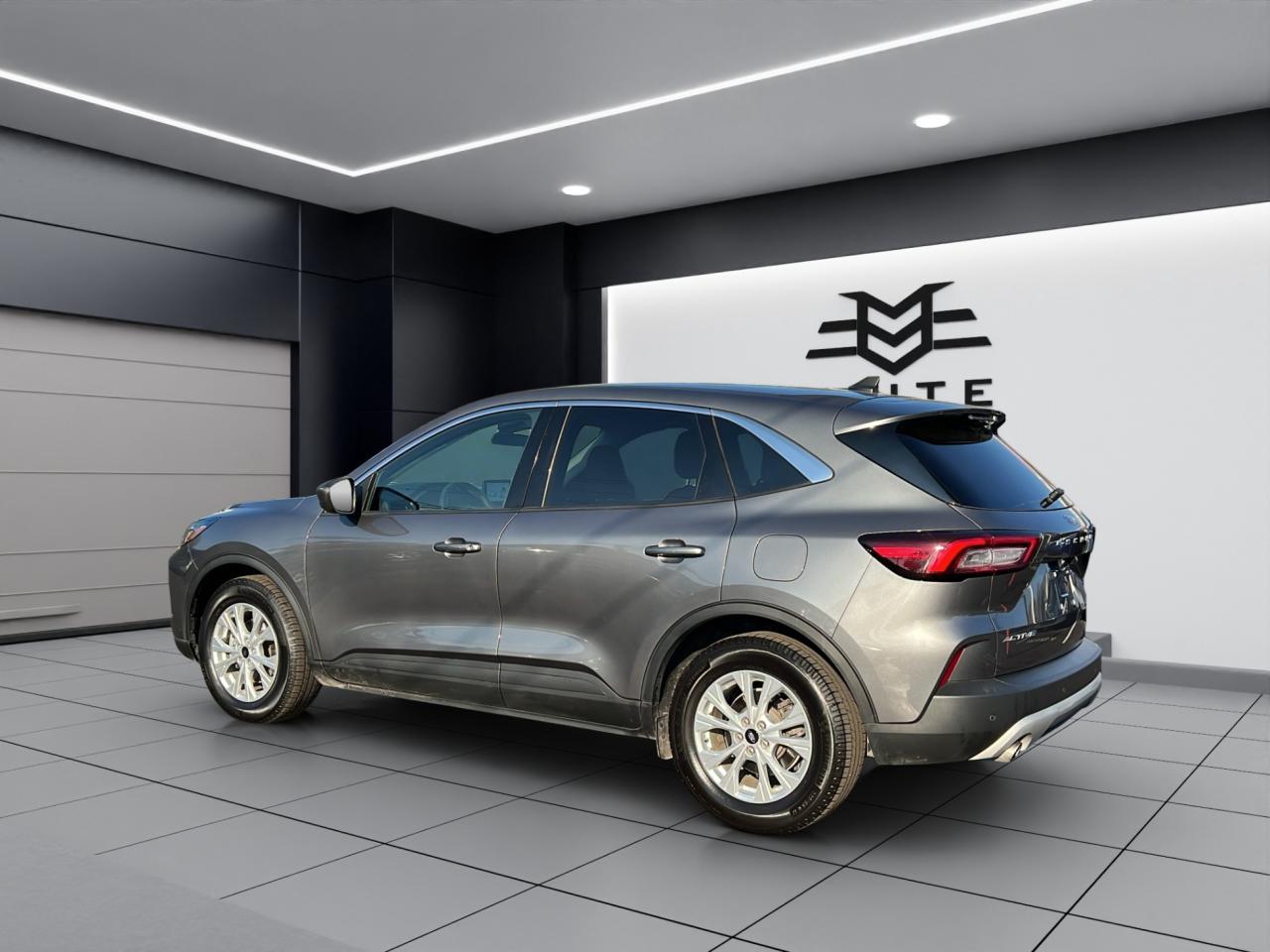 2023 Ford Escape ACTIVE - Blind Spot Monitor - Reverse Camera !!! Photo3