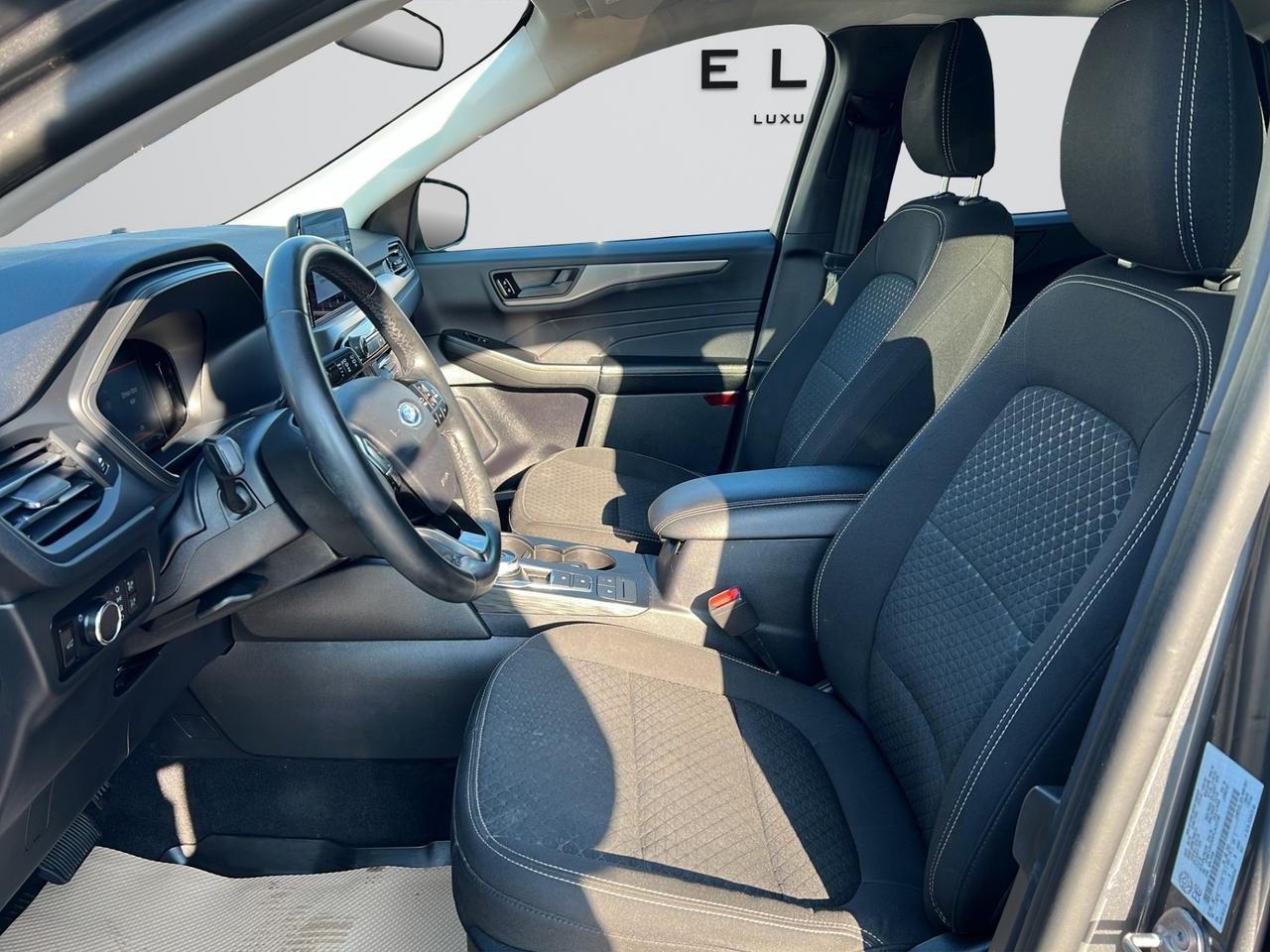 2023 Ford Escape ACTIVE - Blind Spot Monitor - Reverse Camera !!! Photo