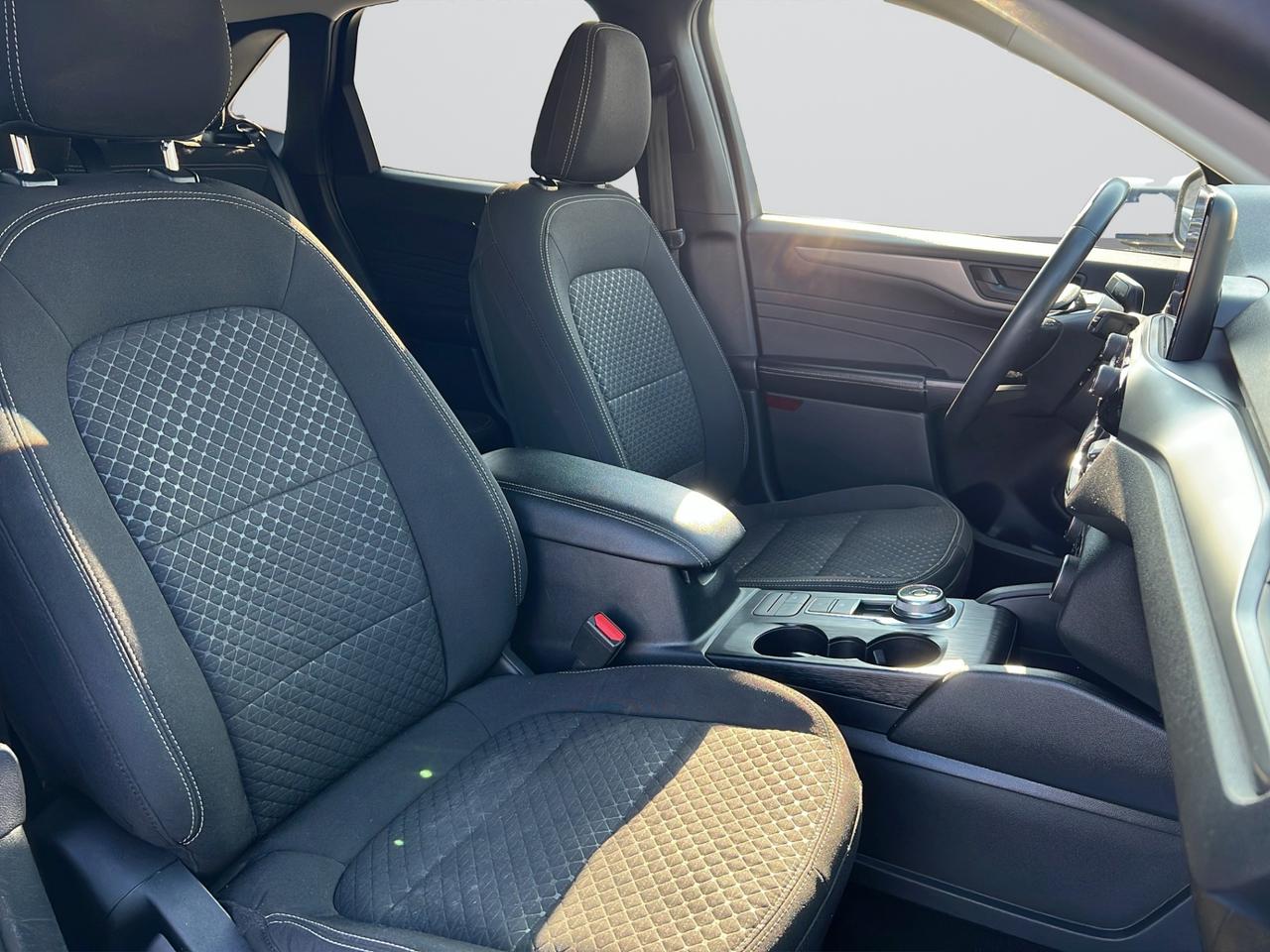 2023 Ford Escape ACTIVE - Blind Spot Monitor - Reverse Camera !!! Photo