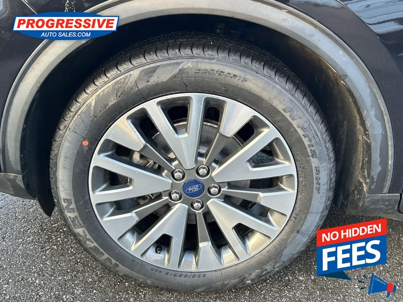 2020 Ford Escape Titanium Photo