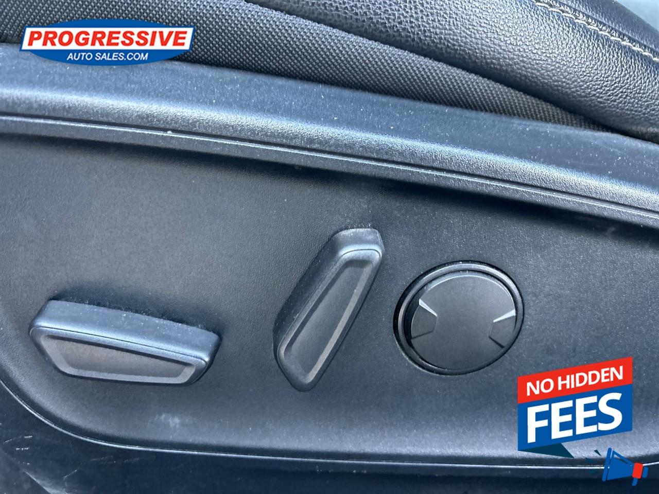 2020 Ford Escape Titanium Photo