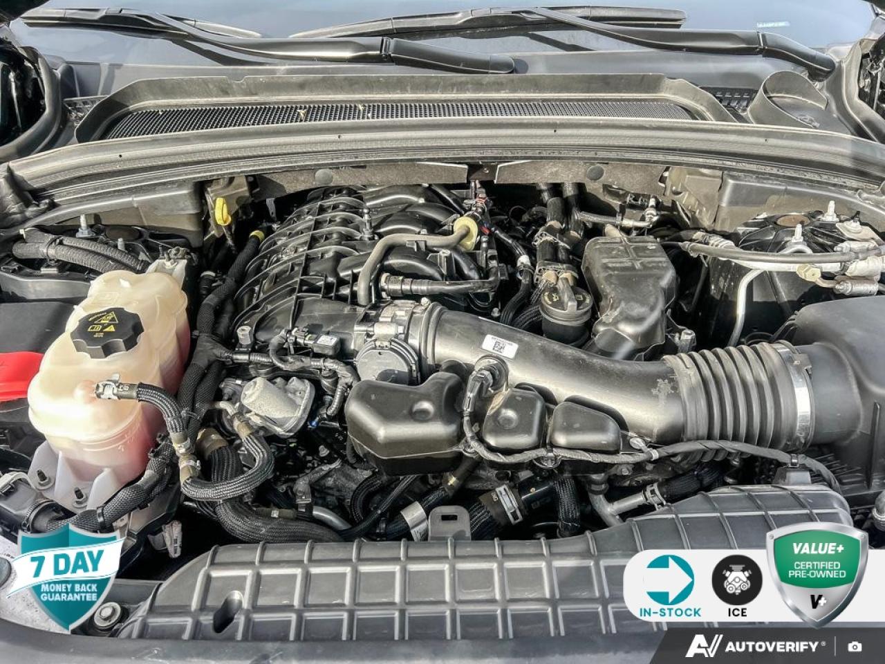 2023 Jeep Grand Cherokee Laredo HEATED SEATS | HEATED STEERING WHEEL | ADAPTIVE CR Photo