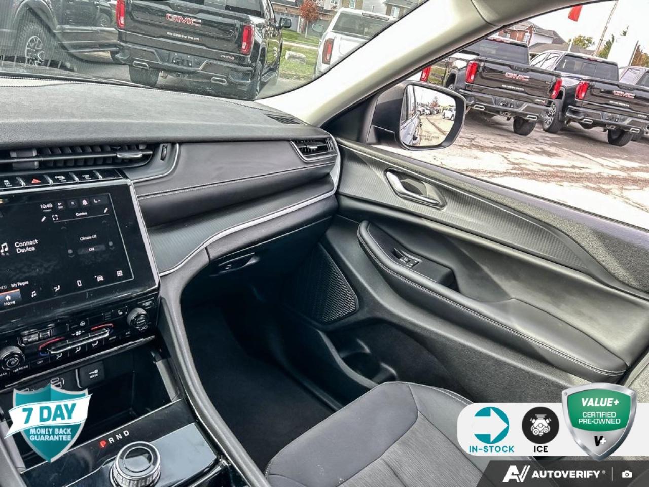 2023 Jeep Grand Cherokee Laredo HEATED SEATS | HEATED STEERING WHEEL | ADAPTIVE CR Photo