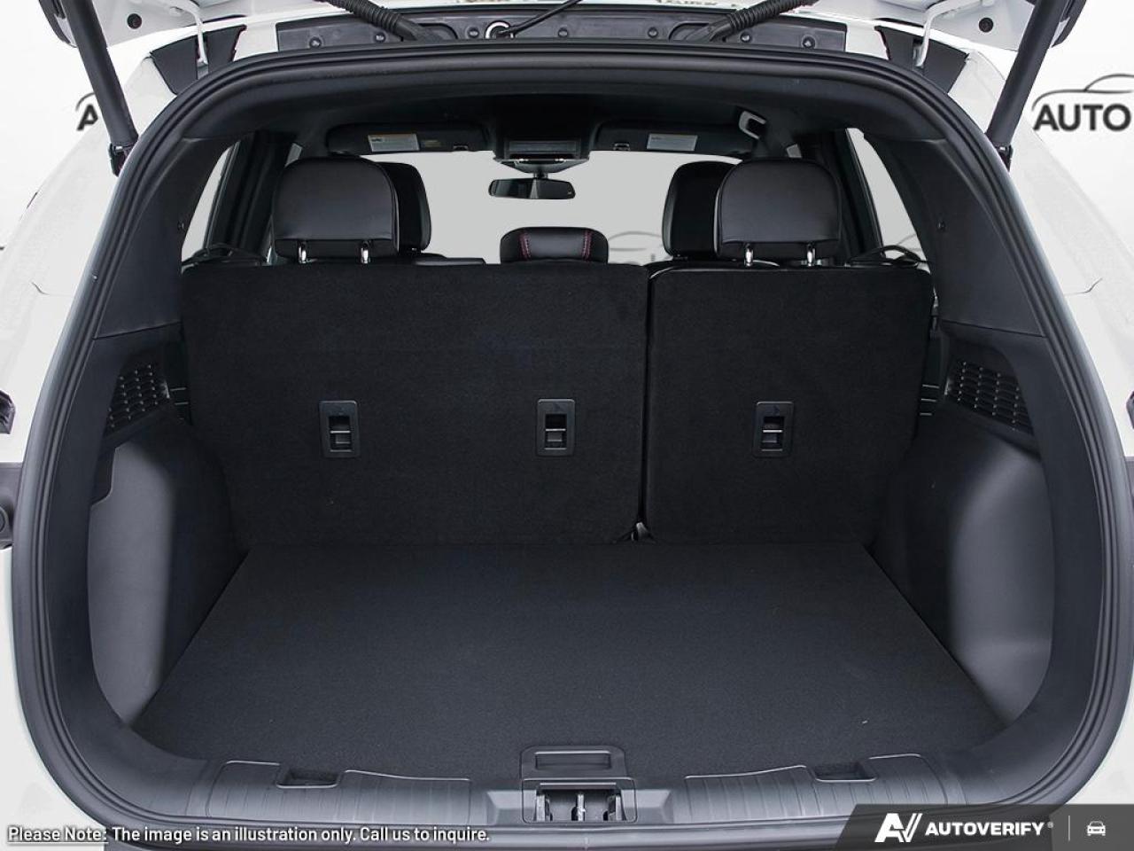 2025 Ford Escape ST-Line DEALER DEMO | COLD WEATHER PKG | PANO MOONROOF | Photo