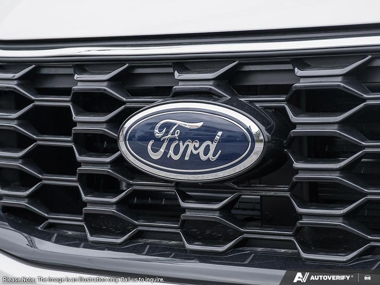 2025 Ford Escape ST-Line DEALER DEMO COMES WITH WINTER TIRE PACKAGE | COLD WEATHER PKG | PANO MOONROOF | Photo