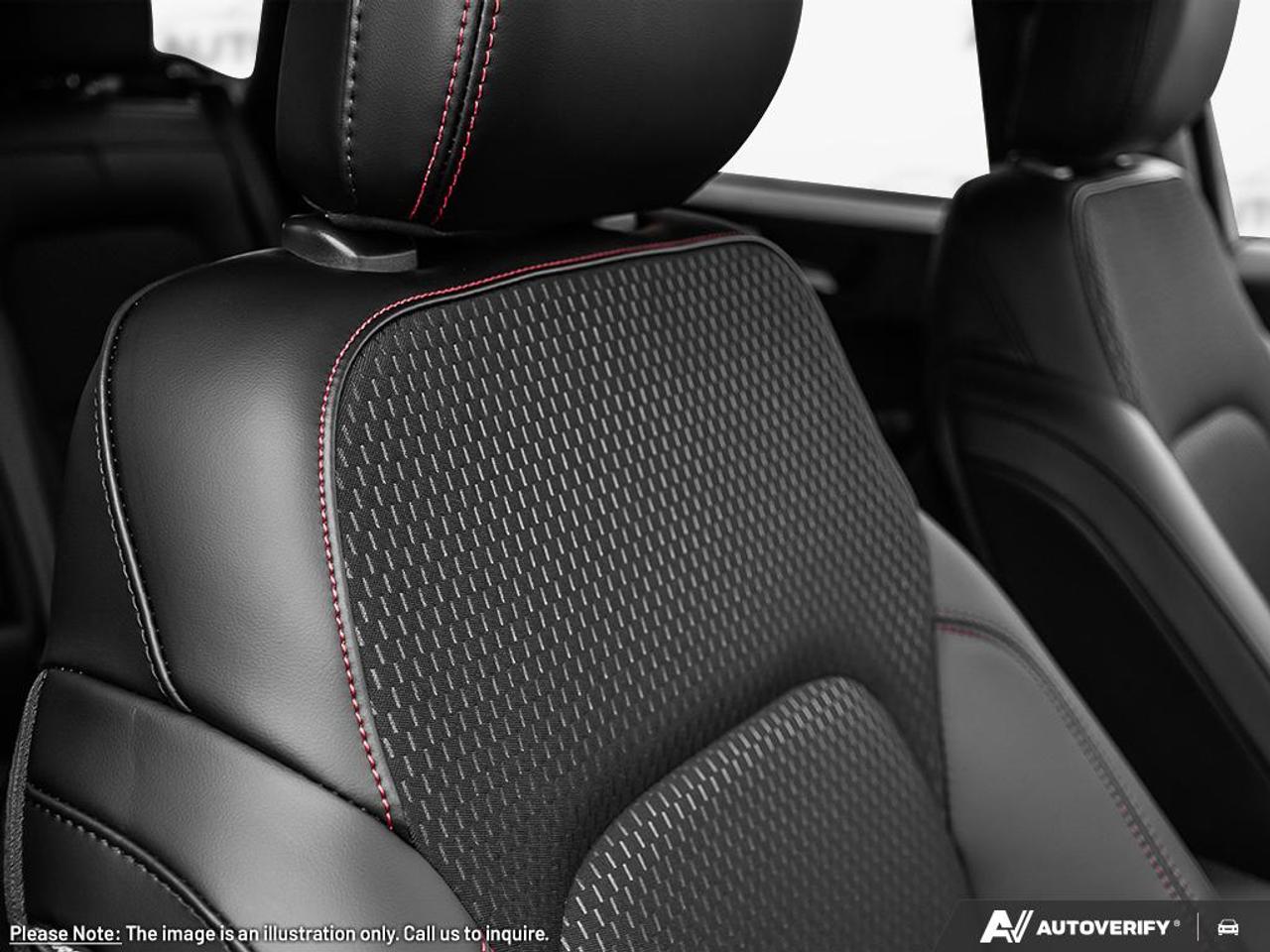 2025 Ford Escape ST-Line DEALER DEMO COMES WITH WINTER TIRE PACKAGE | COLD WEATHER PKG | PANO MOONROOF | Photo