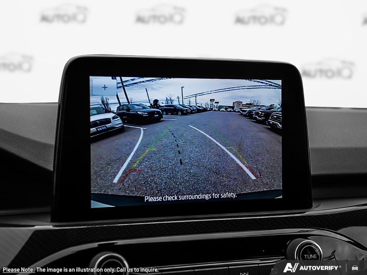 2025 Ford Escape ST-Line DEALER DEMO COMES WITH WINTER TIRE PACKAGE | COLD WEATHER PKG | PANO MOONROOF | Photo