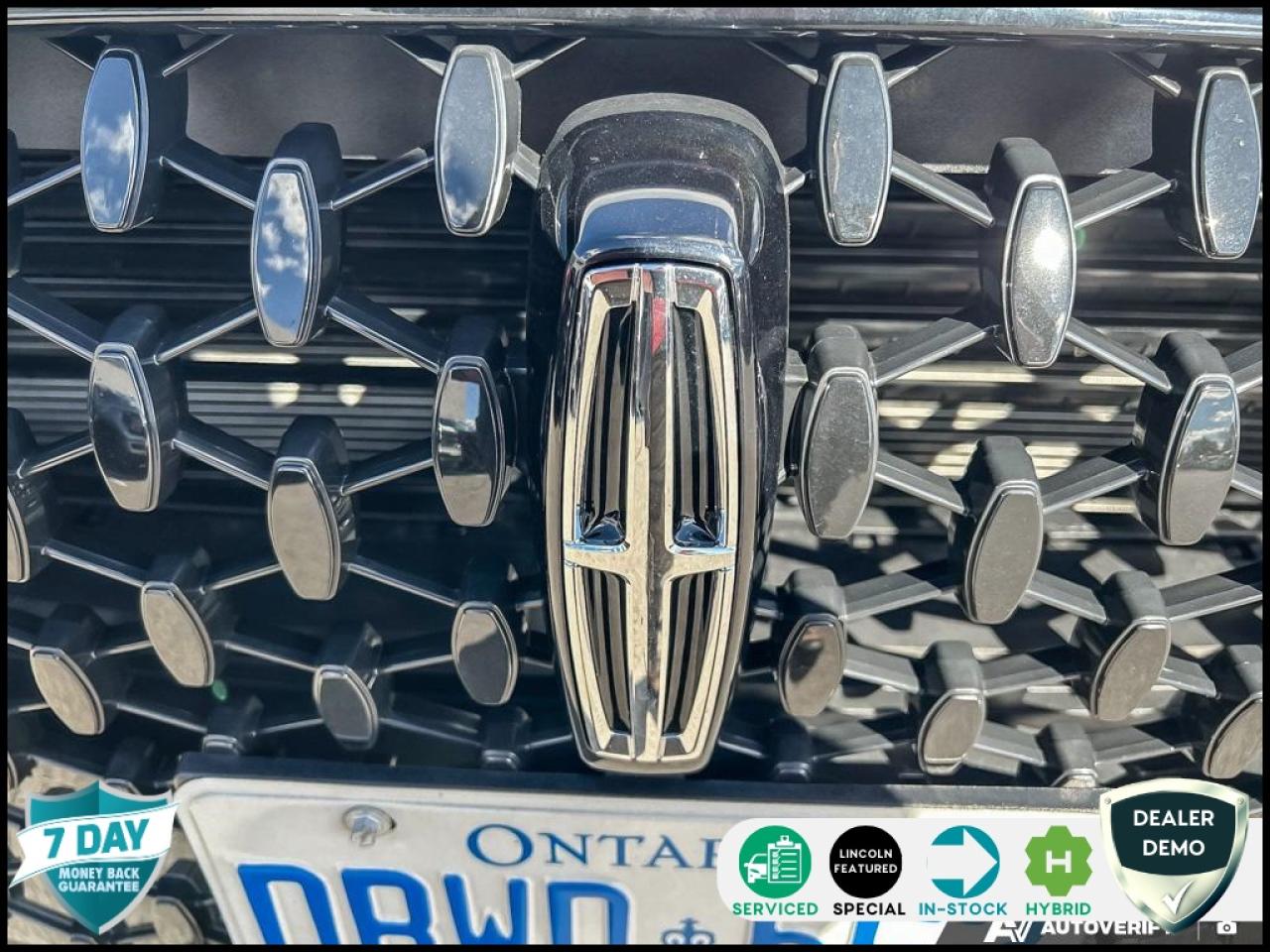 2025 Lincoln Corsair Grand Touring ALL-WTHR FLR LNRS W/MATS | PHEV A/T | FINESTRA ALUMINUM APPLUQUE | JET APPEAR PKG | 2.5L I-4 HYBRID ENG | CV | PREM LTHR-TRMD /TRUFFLE | EQUIP GRP 300A Photo