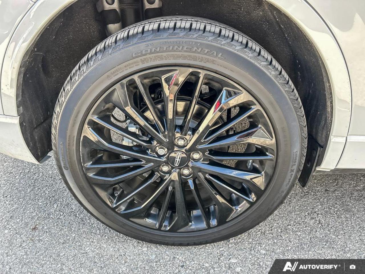 2025 Lincoln Corsair Grand Touring ALL-WTHR FLR LNRS W/MATS | PHEV A/T | FINESTRA ALUMINUM APPLUQUE | JET APPEAR PKG | 2.5L I-4 HYBRID ENG | CV | PREM LTHR-TRMD /TRUFFLE | EQUIP GRP 300A Photo