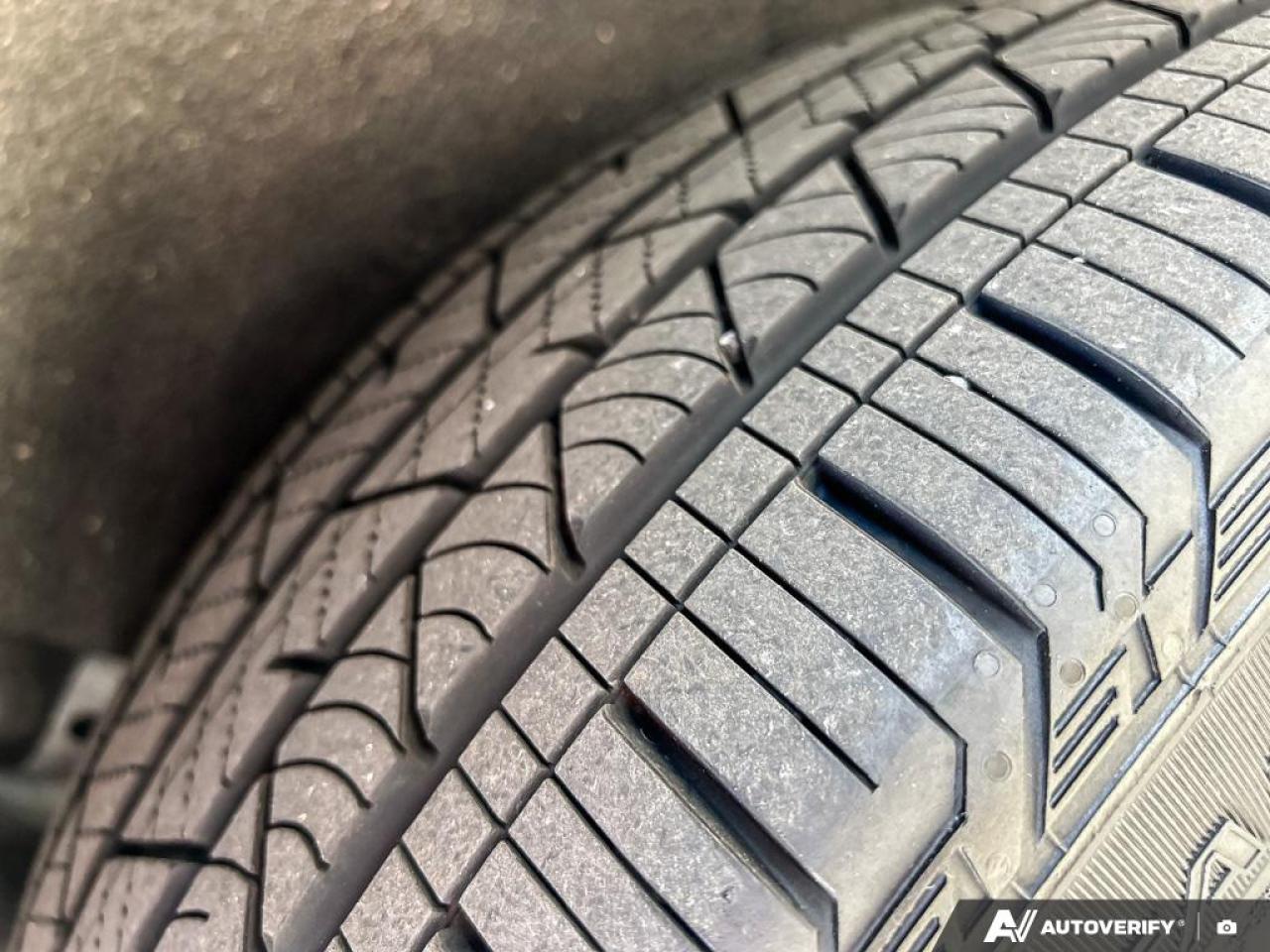 2025 Lincoln Corsair Grand Touring ALL-WTHR FLR LNRS W/MATS | PHEV A/T | FINESTRA ALUMINUM APPLUQUE | JET APPEAR PKG | 2.5L I-4 HYBRID ENG | CV | PREM LTHR-TRMD /TRUFFLE | EQUIP GRP 300A Photo