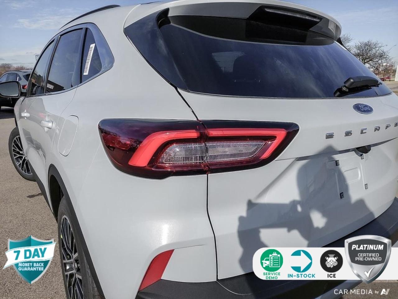 2025 Ford Escape PHEV REMOTE START | PANO MOONROOF | HEATED STEERING WHEEL | Photo