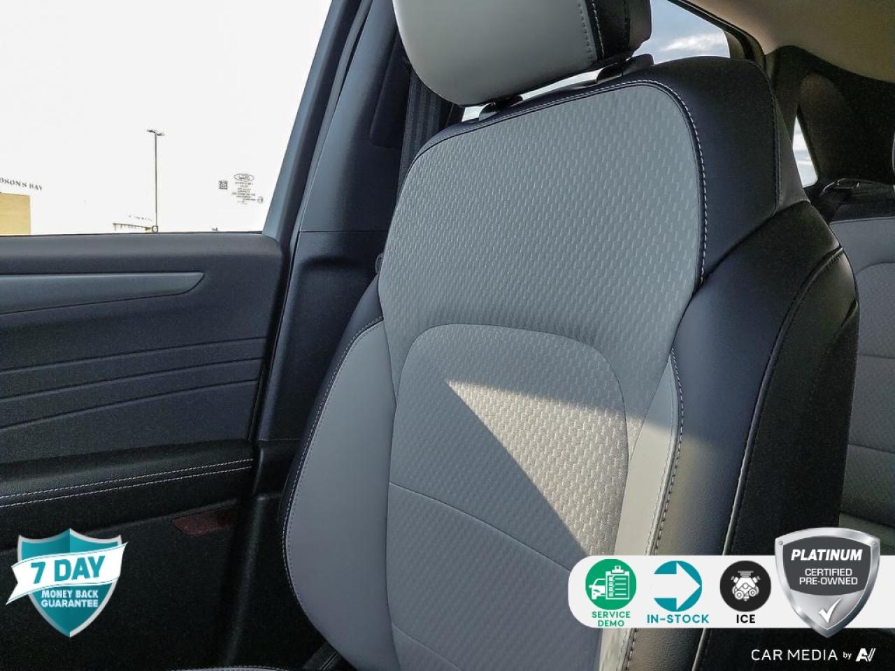 2025 Ford Escape PHEV REMOTE START | PANO MOONROOF | HEATED STEERING WHEEL | Photo