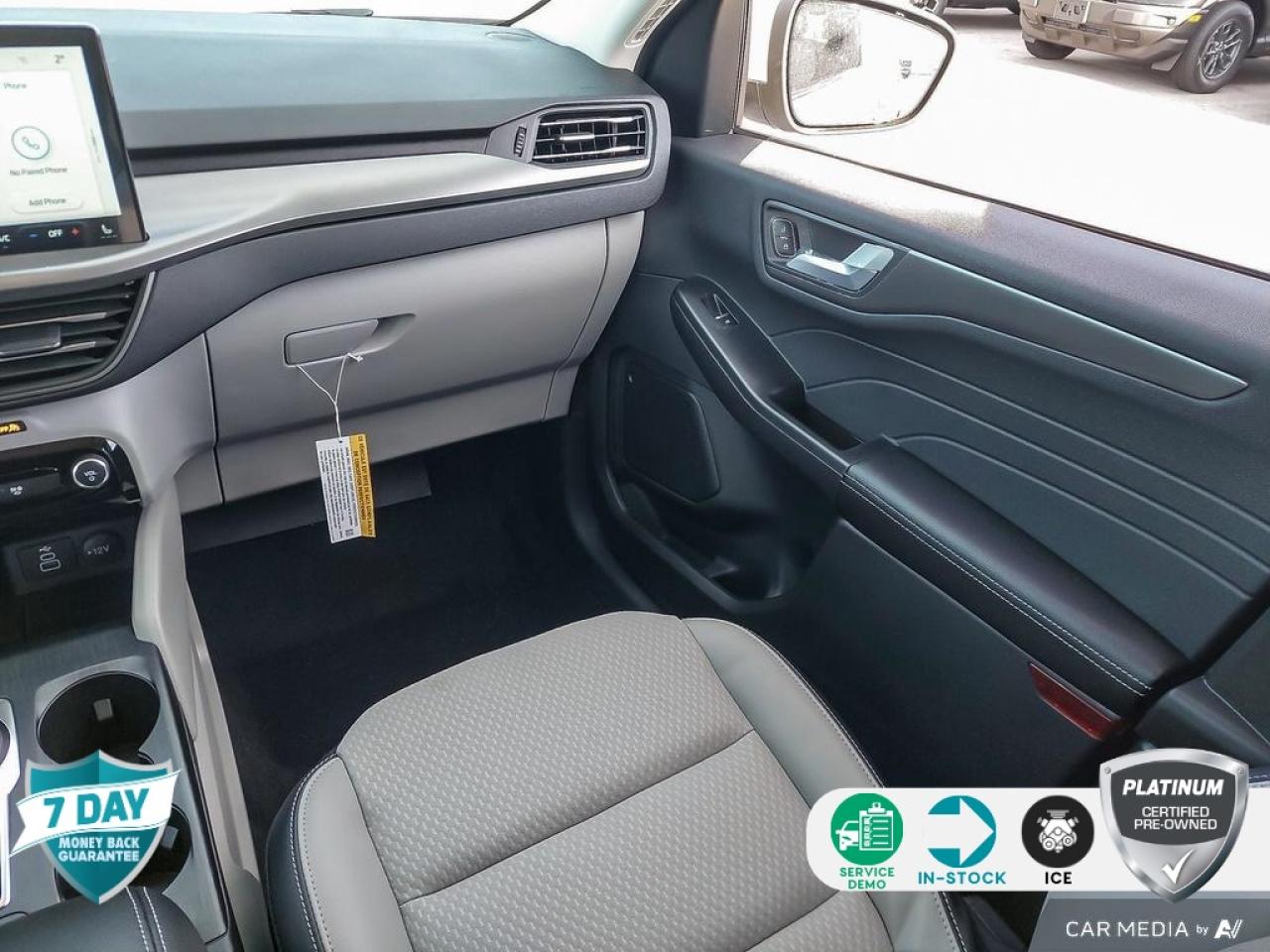 2025 Ford Escape PHEV REMOTE START | PANO MOONROOF | HEATED STEERING WHEEL | Photo