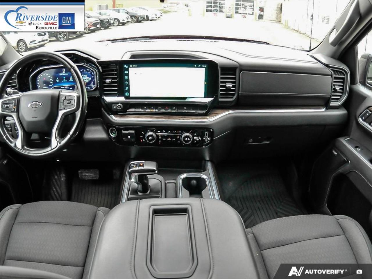 2022 Chevrolet Silverado 1500 RST Photo