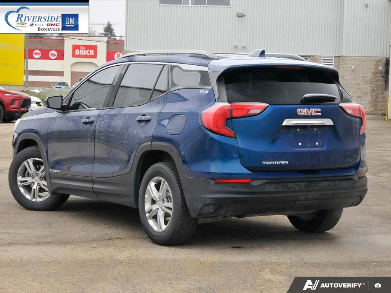 2020 GMC Terrain SLE Photo3