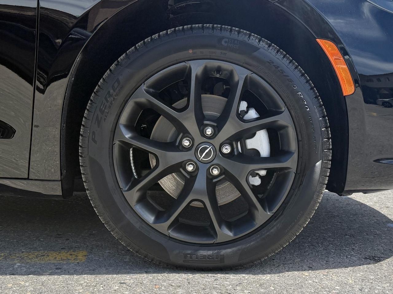 2026 Chrysler Pacifica Select AWD Photo