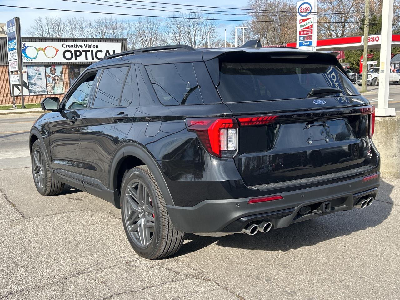 2026 Ford Explorer ST Photo