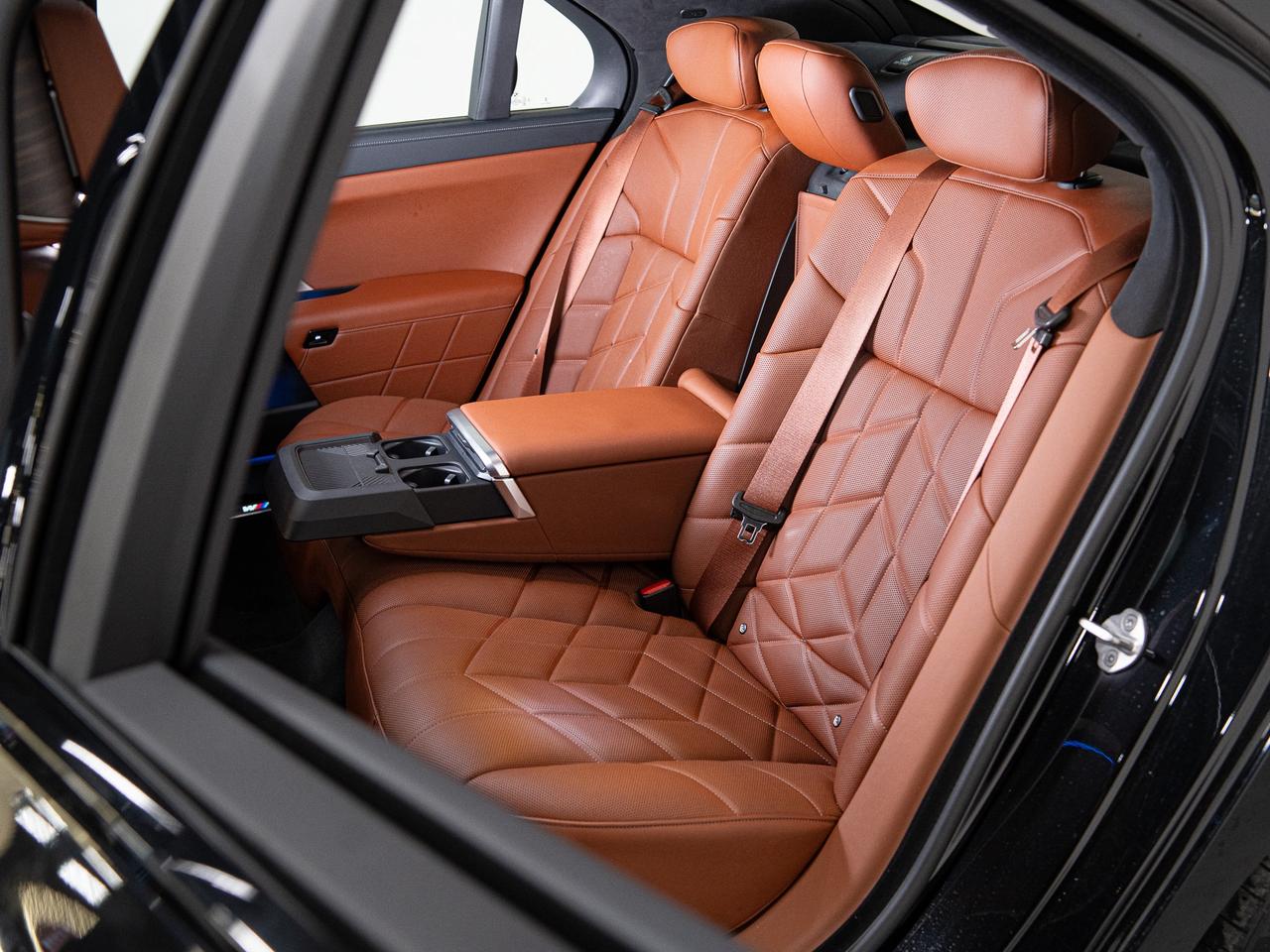 2024 BMW 7 Series 750E | XDRIVE | M-SPORT | HUD | 21 IN Photo