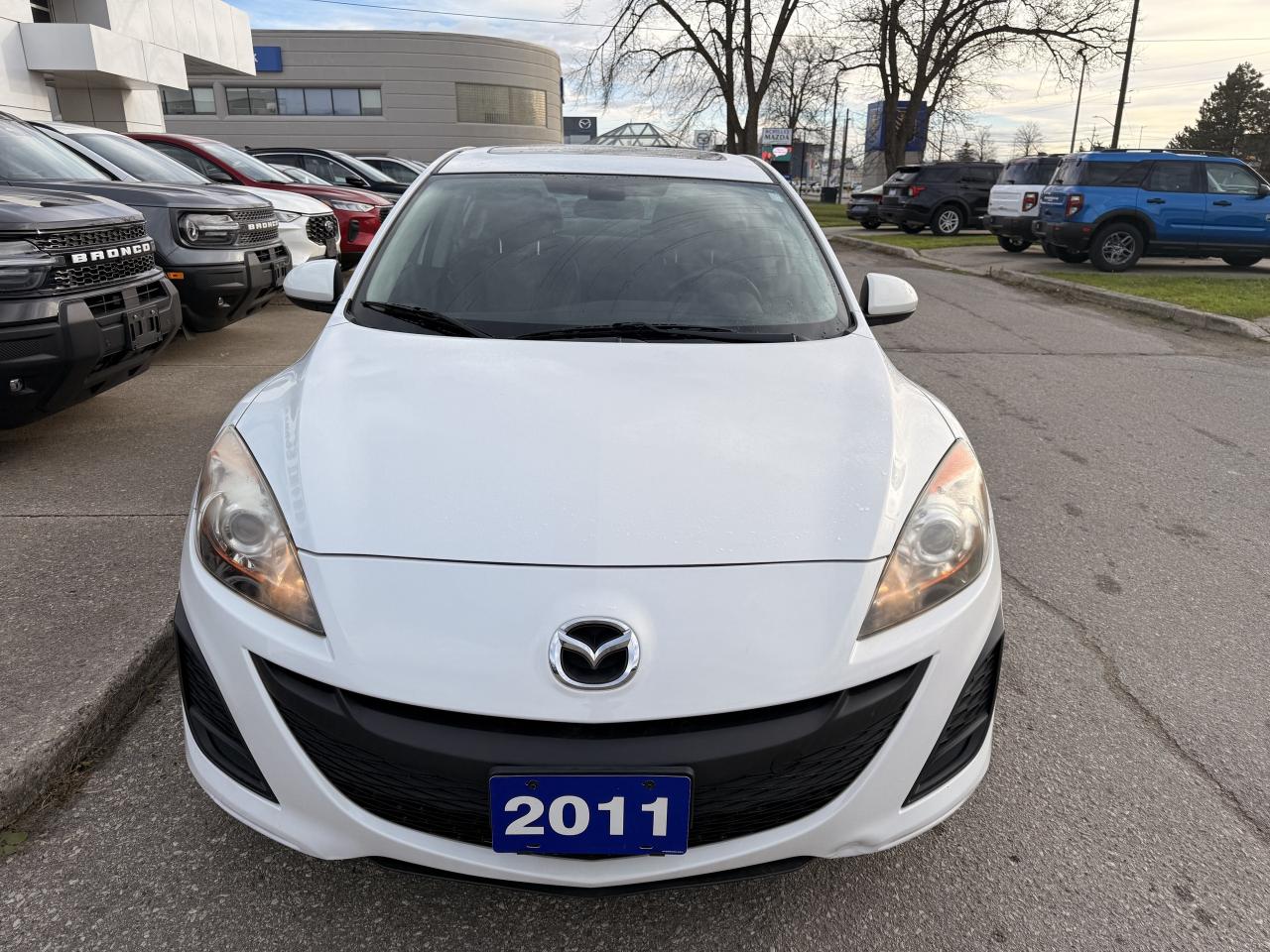 2011 Mazda MAZDA3 GS Photo2