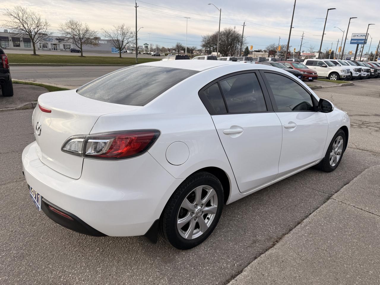 2011 Mazda MAZDA3 GS Photo4