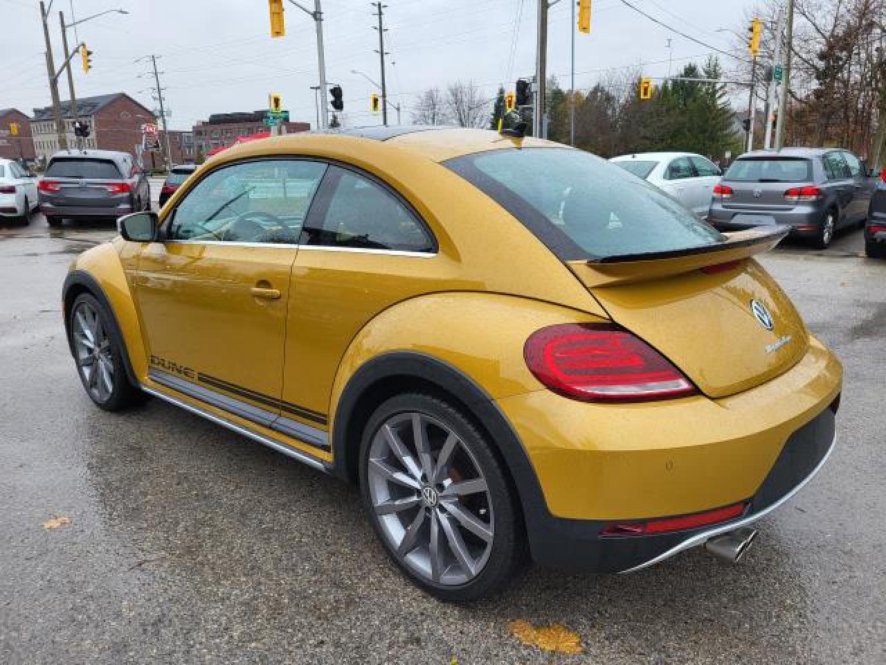 2017 Volkswagen Beetle 1.8T Dune Photo4